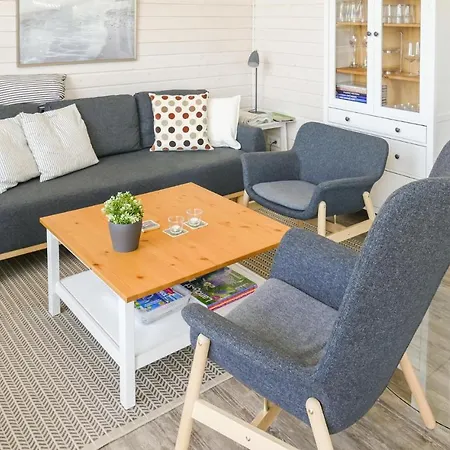 2 Bedroom Beautiful In Krems Ii-warderbrueck Holiday home